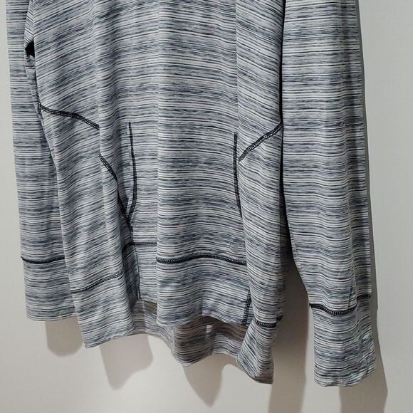 Champion silver and grey XL athletic hoodie - Picture 3 of 7